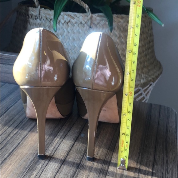 Gucci Patent Leather Heels EUC 38 - Picture 4 of 8